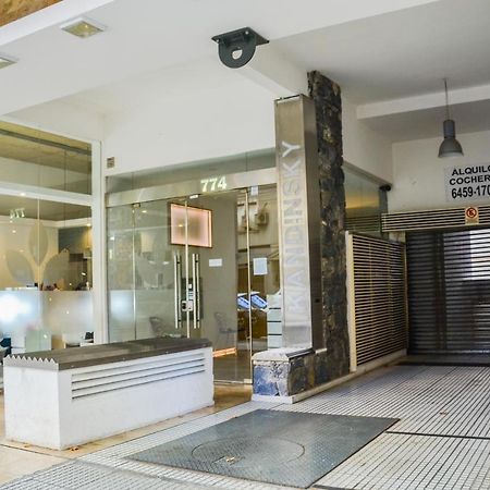 Monoambiente Super Amplio Y Comodo, Ideal Para Explorar La Ciudad Buenos Aires Exteriör bild
