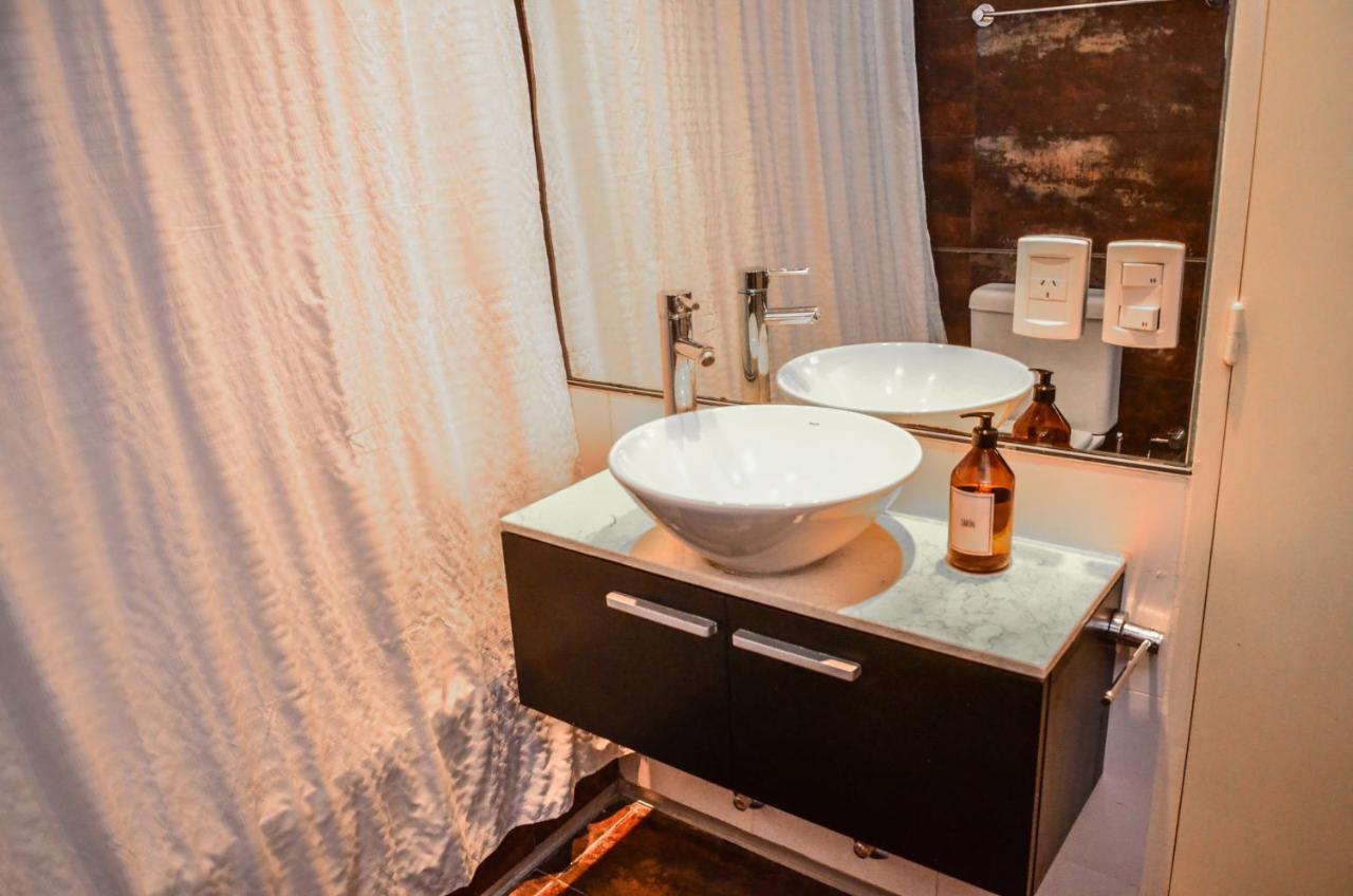 Monoambiente Super Amplio Y Comodo, Ideal Para Explorar La Ciudad Buenos Aires Exteriör bild