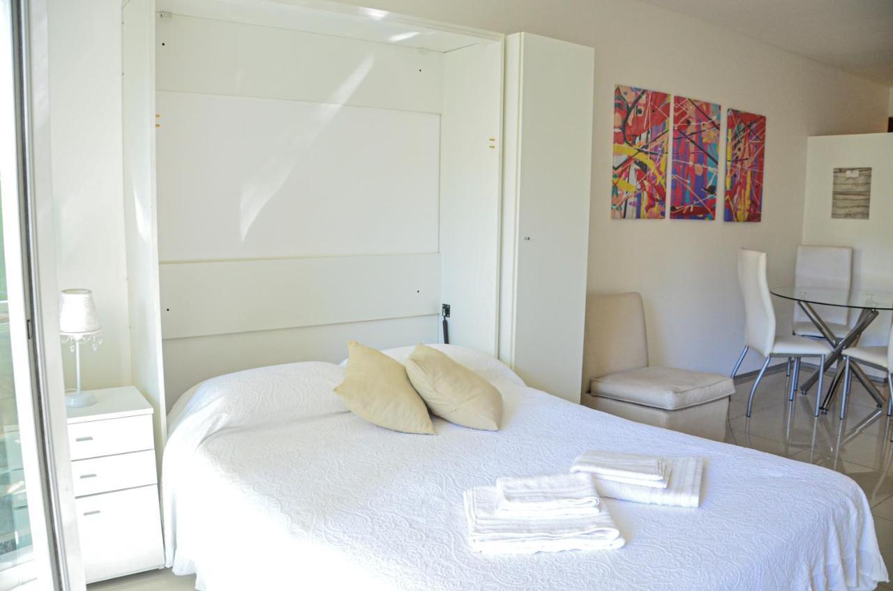 Monoambiente Super Amplio Y Comodo, Ideal Para Explorar La Ciudad Buenos Aires Exteriör bild