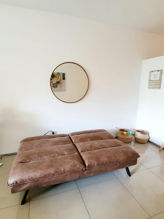 Monoambiente Super Amplio Y Comodo, Ideal Para Explorar La Ciudad Buenos Aires Exteriör bild