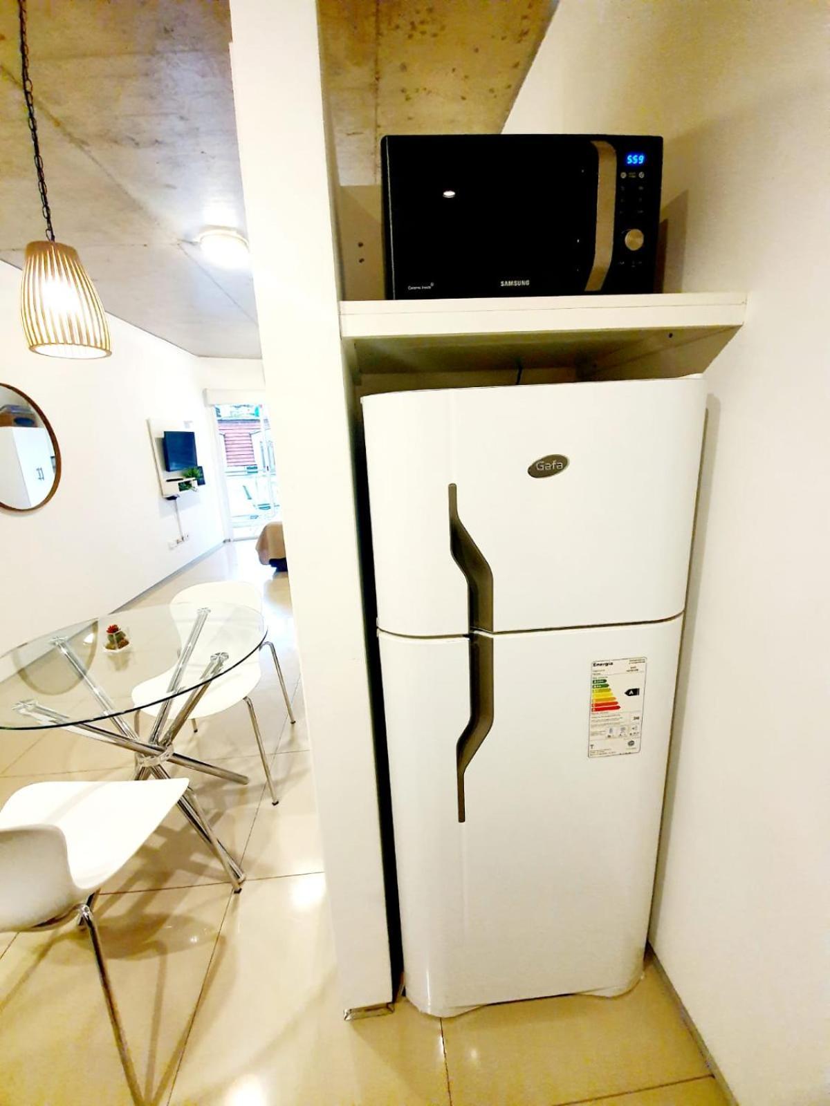 Monoambiente Super Amplio Y Comodo, Ideal Para Explorar La Ciudad Buenos Aires Exteriör bild